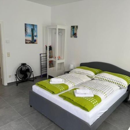 Apartament Klein Aber Fein Mit Terrasse Wiedeń Zewnętrze zdjęcie