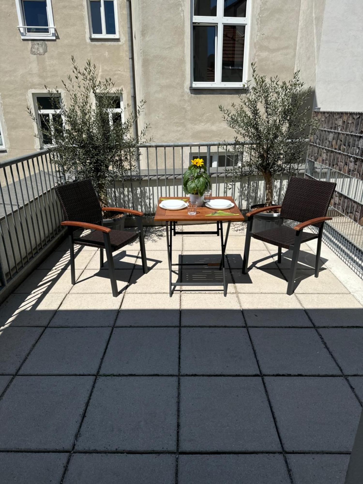 Apartament Klein Aber Fein Mit Terrasse Wiedeń Zewnętrze zdjęcie